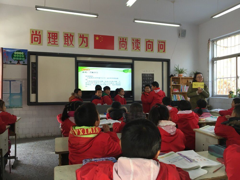 我校与海州区苏光小学开展校际教学交流活动