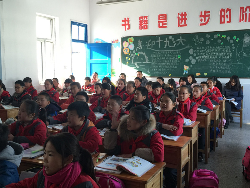 我校与海州区苏光小学开展校际教学交流活动