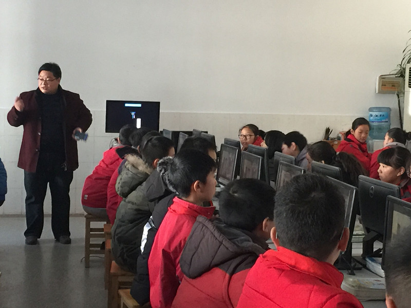 我校与海州区苏光小学开展校际教学交流活动
